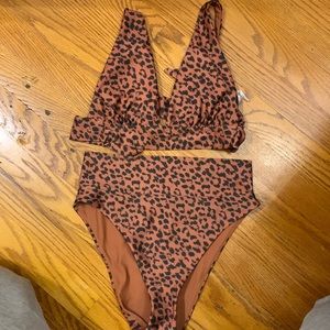 Worn once has padding